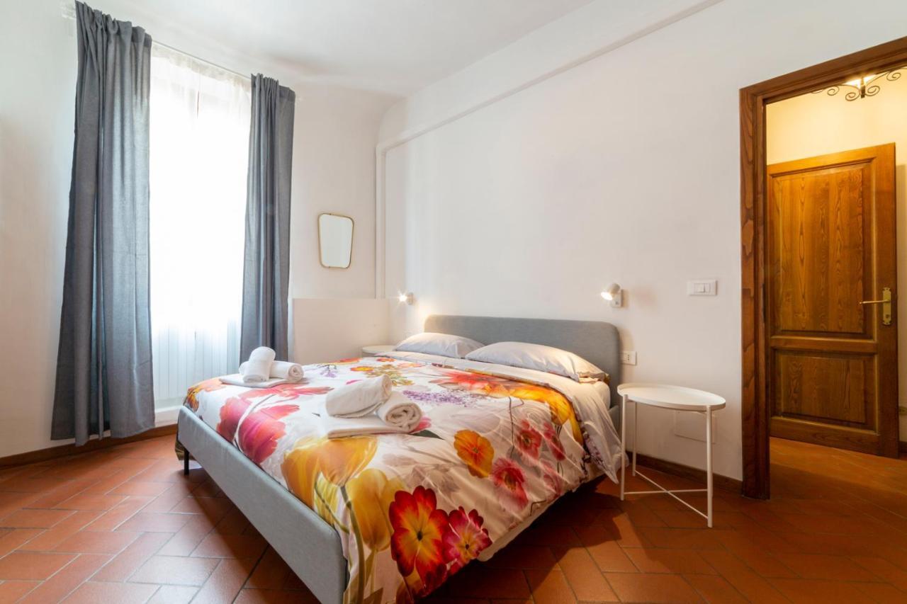 110 Sqm Apartment 6 Sleeps In Santa Croce Firenze Kültér fotó