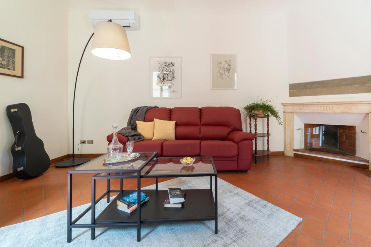 110 Sqm Apartment 6 Sleeps In Santa Croce Firenze Kültér fotó