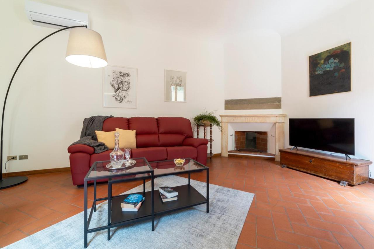 110 Sqm Apartment 6 Sleeps In Santa Croce Firenze Kültér fotó