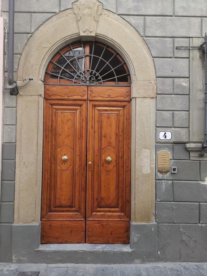 110 Sqm Apartment 6 Sleeps In Santa Croce Firenze Kültér fotó