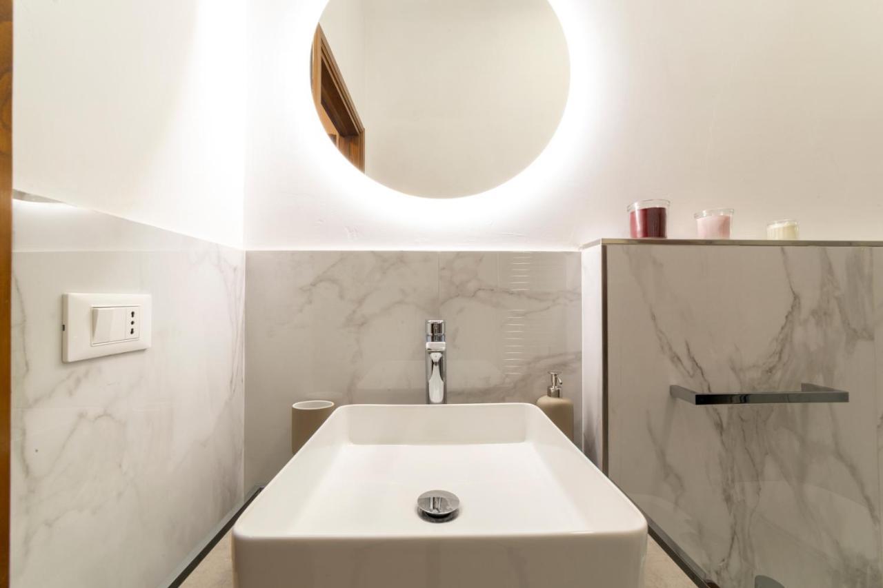 110 Sqm Apartment 6 Sleeps In Santa Croce Firenze Kültér fotó
