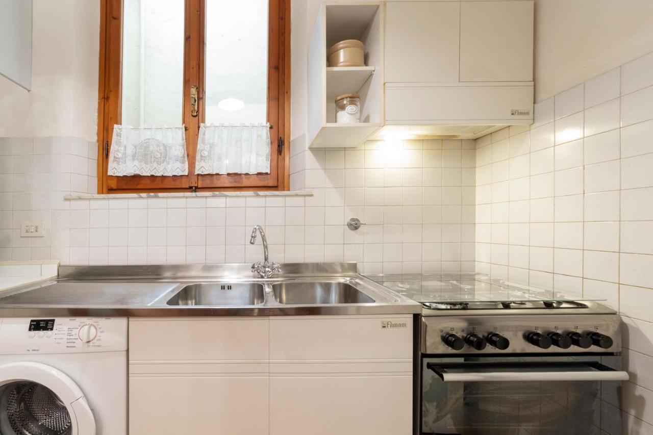 110 Sqm Apartment 6 Sleeps In Santa Croce Firenze Kültér fotó