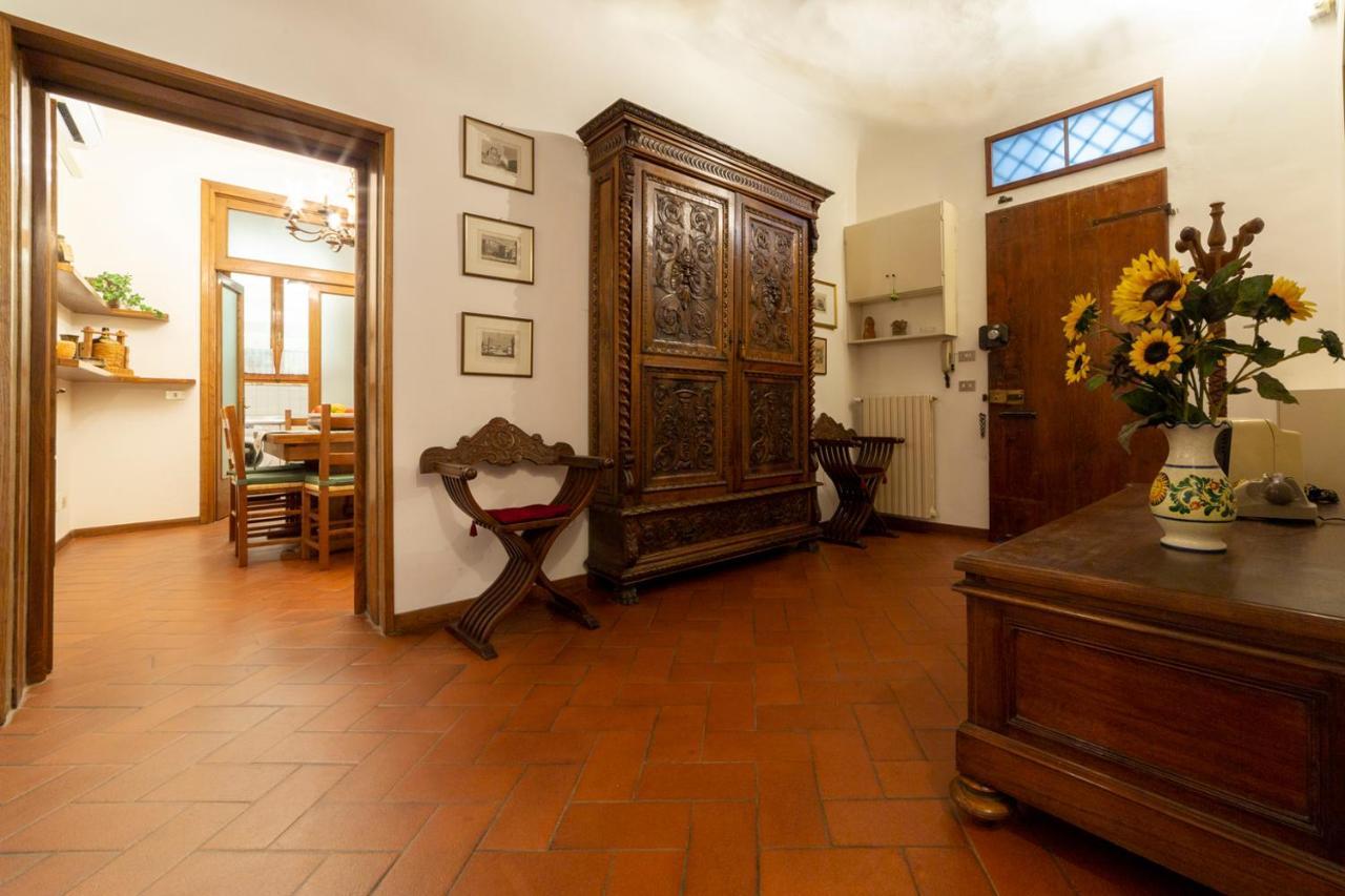 110 Sqm Apartment 6 Sleeps In Santa Croce Firenze Kültér fotó