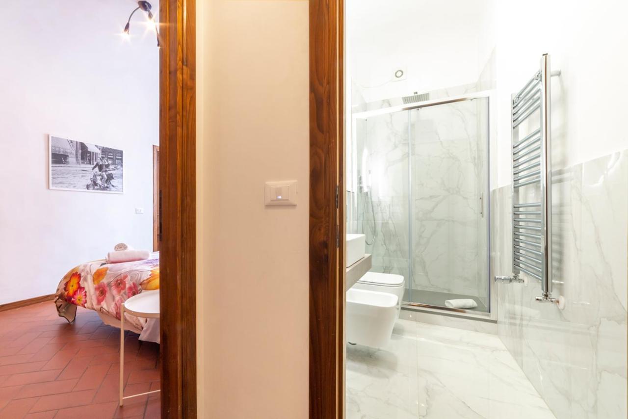 110 Sqm Apartment 6 Sleeps In Santa Croce Firenze Kültér fotó